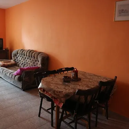 Milka's House بيت ضيافة *